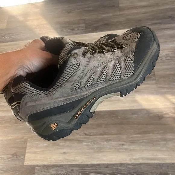 Merrell Hiking Shoes - Mesa Ventilator Size 11.5