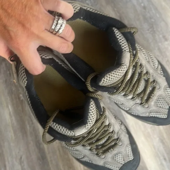 Merrell Hiking Shoes - Mesa Ventilator Size 11.5
