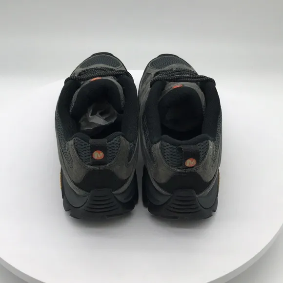Merrell mens  Hiking Shoes size 9.5 US