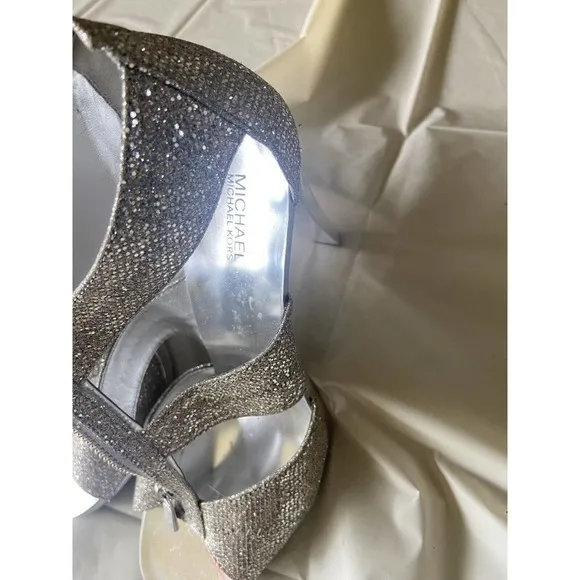 MICHAEL KORS Berkley Glitter Silver Metallic Heels T-Strap Zip - Size 8.5‎