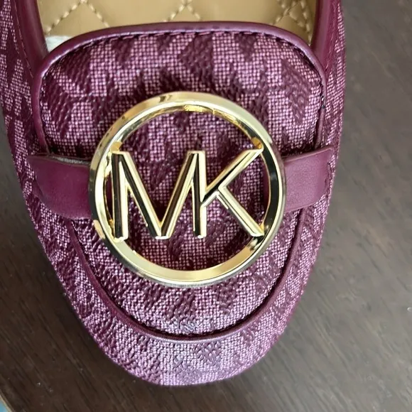 Michael Kor’s flat lillie moccasin dark berry dress ballet shoes women size 9
