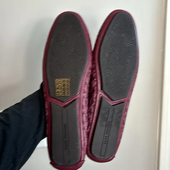 Michael Kor’s flat lillie moccasin dark berry dress ballet shoes women size 9