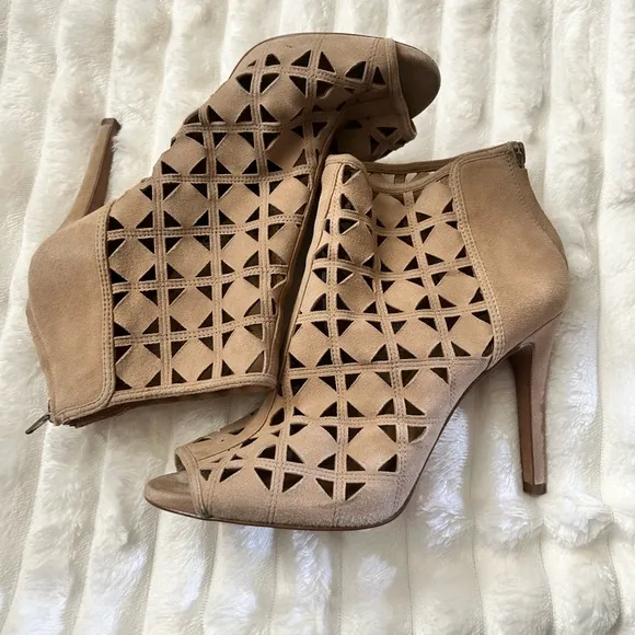 Michael Kors suede beige colored heeled booties size 8