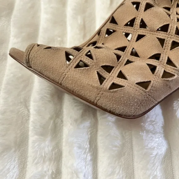 Michael Kors suede beige colored heeled booties size 8