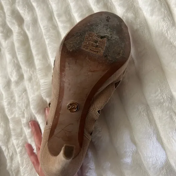 Michael Kors suede beige colored heeled booties size 8