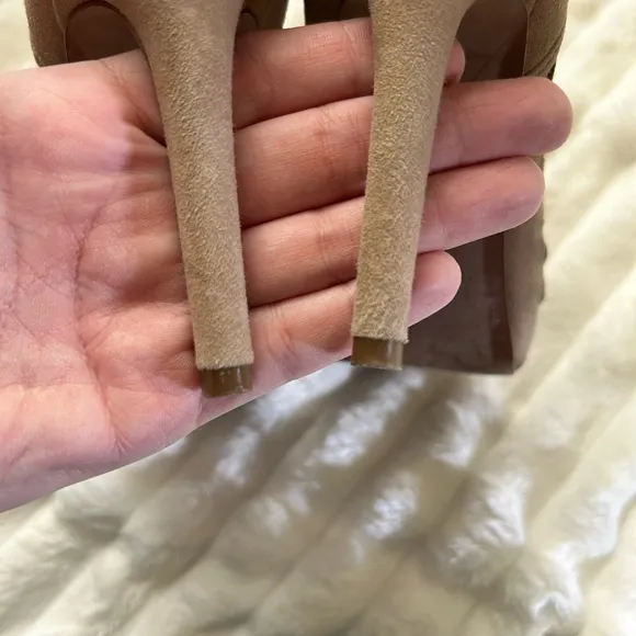 Michael Kors suede beige colored heeled booties size 8