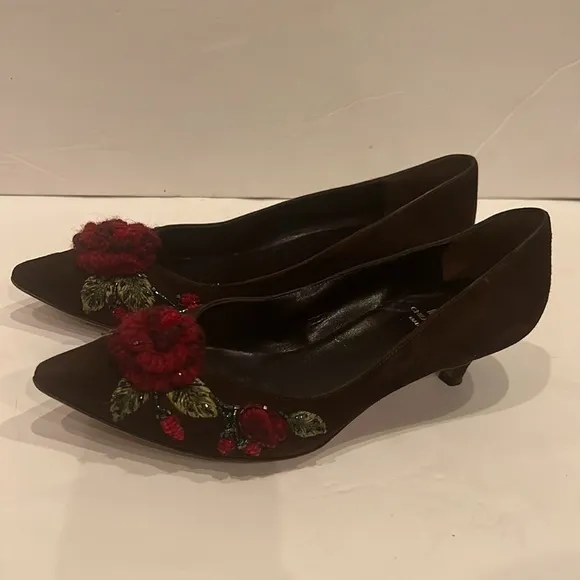 Moschino vintage kitten heeled beaded pumps shoes