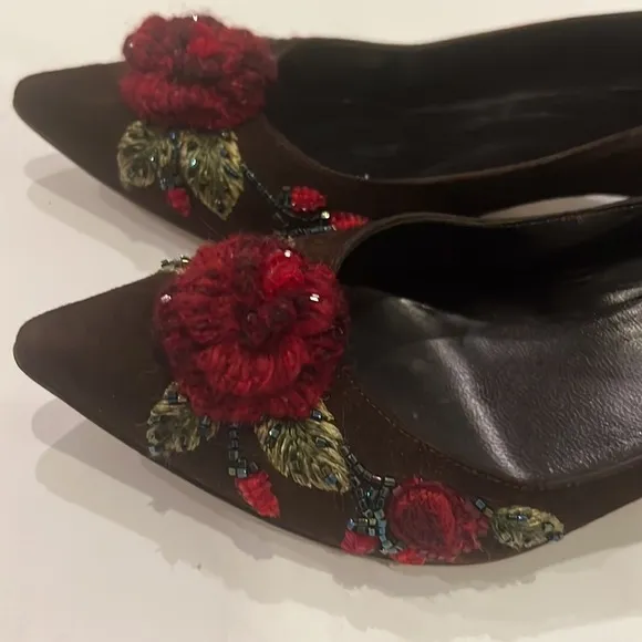 Moschino vintage kitten heeled beaded pumps shoes