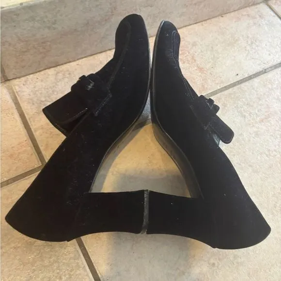 Moschino dress shoes baby doll heels logo pumps velvet y2k vintage