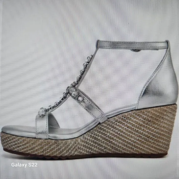 Naturalizer &quot;Serena&quot; Wedge sandals. NIB. Size 11