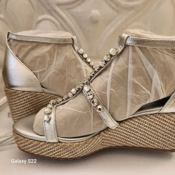 Naturalizer &quot;Serena&quot; Wedge sandals. NIB. Size 11
