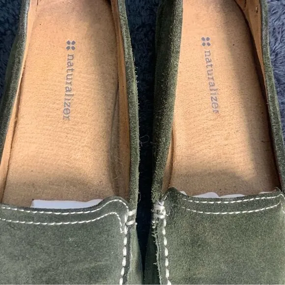 NATURALIZER Simmons Size 9.5 Leather Suede Green Flats Moccasin Oxfords Shoes