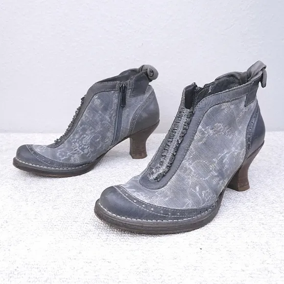 NEOSENS Cap Toe Heeled Oxford Booties