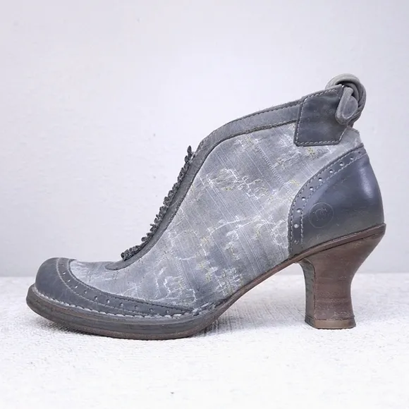 NEOSENS Cap Toe Heeled Oxford Booties