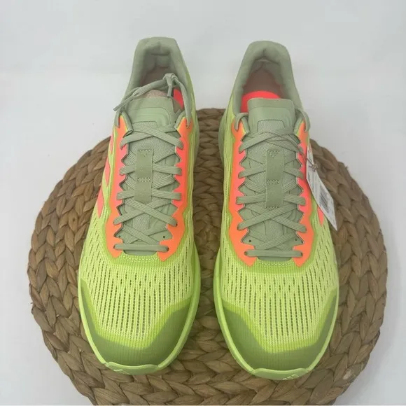 New ADIDAS Outdoor  Terrex Agravic Flow 2 Running Shoes Lime Turbo Size 11.5