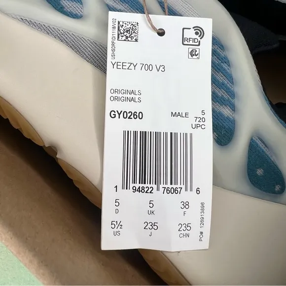 NEW Adidas Yeezy 700 V3 ‘Kyanite’ Shoes