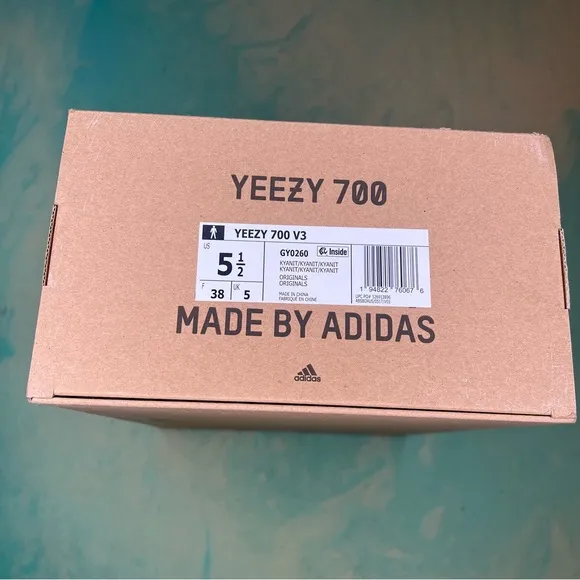 NEW Adidas Yeezy 700 V3 ‘Kyanite’ Shoes