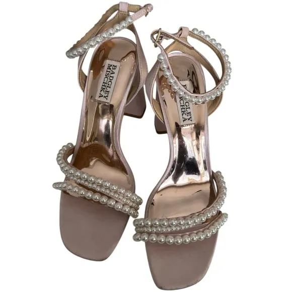 New! Badgley Feisty Pearl Block Heel