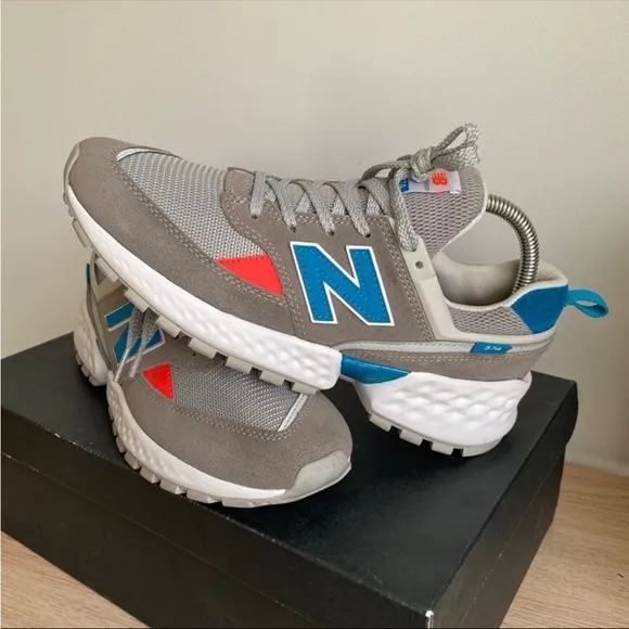 New Balance 574 Kids Sneakers- 7 Youth - 8.5 Womem