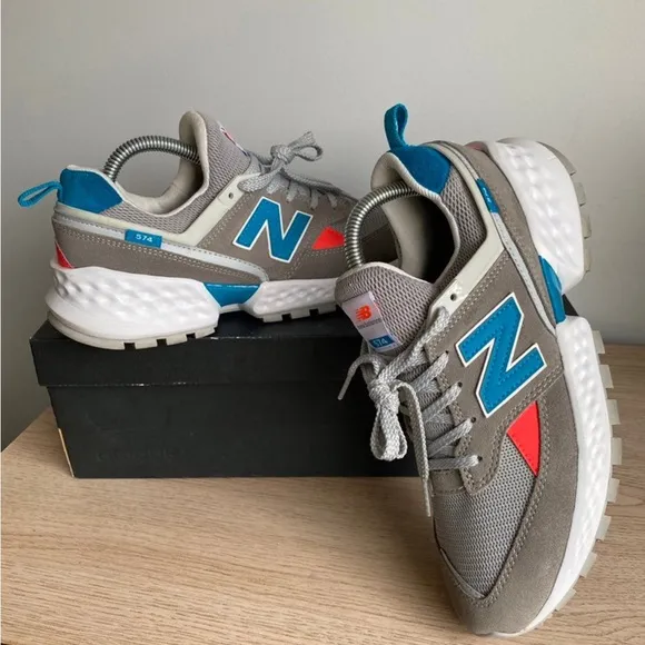 New Balance 574 Kids Sneakers- 7 Youth - 8.5 Womem