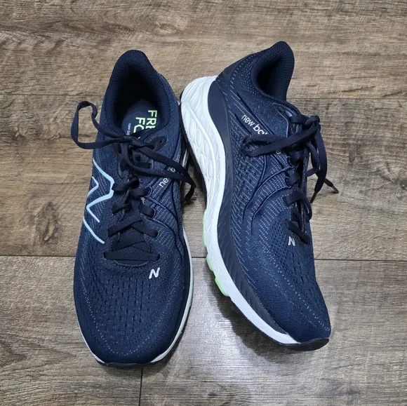New Balance Fresh Foam Sneaker Women Size 9.5D