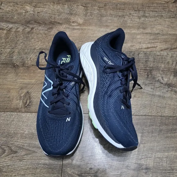 New Balance Fresh Foam Sneaker Women Size 9.5D