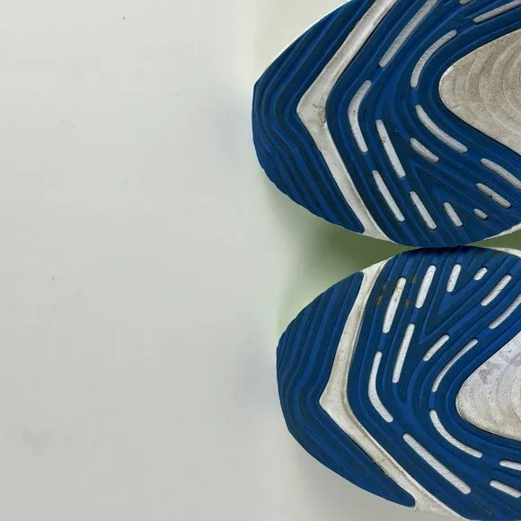 New Balance Men 11.5 D FuelCell SuperComp Pacer Running Shoes in White/Vibrant
