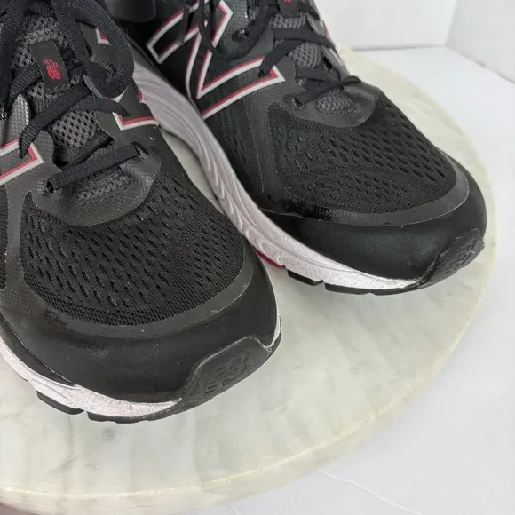 New Balance Mens 840 V5 Shoes Mens Size 11D Black Running Sneakers M840BR5