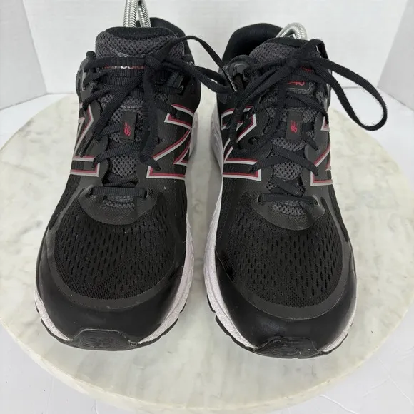 New Balance Mens 840 V5 Shoes Mens Size 11D Black Running Sneakers M840BR5