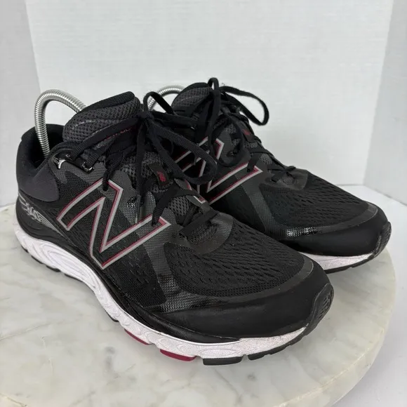 New Balance Mens 840 V5 Shoes Mens Size 11D Black Running Sneakers M840BR5
