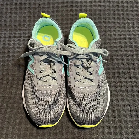 New Balance Women Fresh Foam Arishi V3 Running Athletic Shoes
