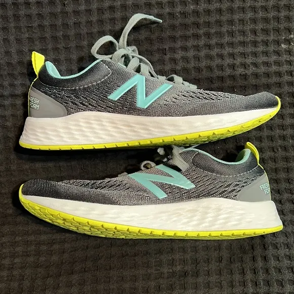 New Balance Women Fresh Foam Arishi V3 Running Athletic Shoes