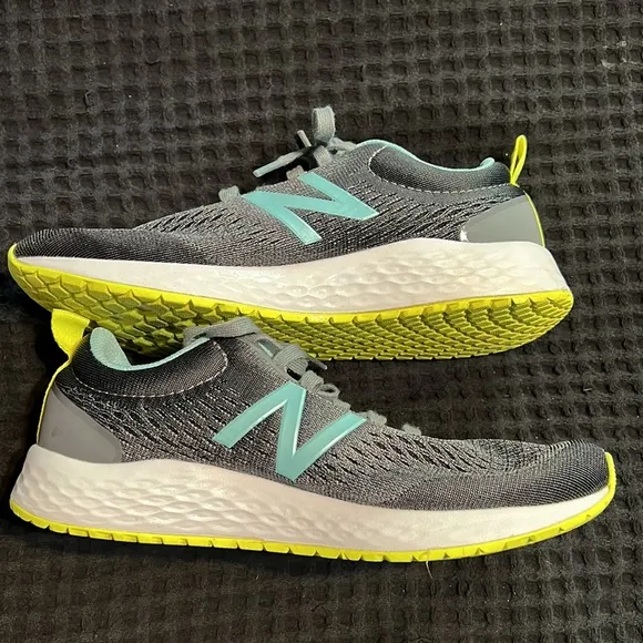 New Balance Women Fresh Foam Arishi V3 Running Athletic Shoes