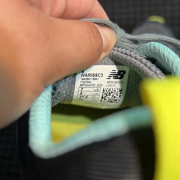 New Balance Women Fresh Foam Arishi V3 Running Athletic Shoes