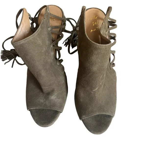 NEW Banana Republic Army Green Lace Up Open Heel cutout Shoes Heels Pumps 9.5