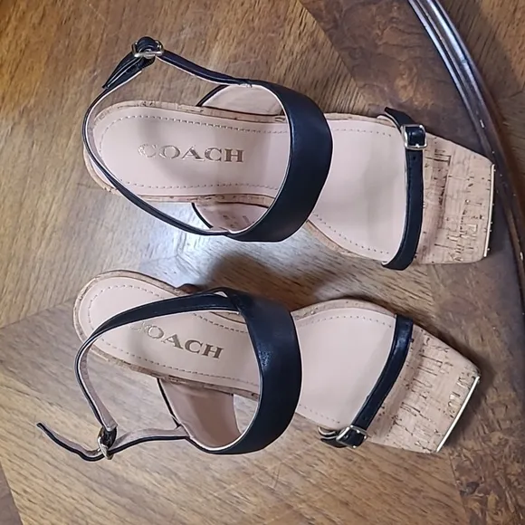 New! Coach Kit Sandal Womens 6 black gold leather sling back heel sandals