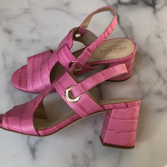 NEW Cole Hann Pink Embossed Leather Croc Block Heel Sandals Ankle Strap 7.5 NEW