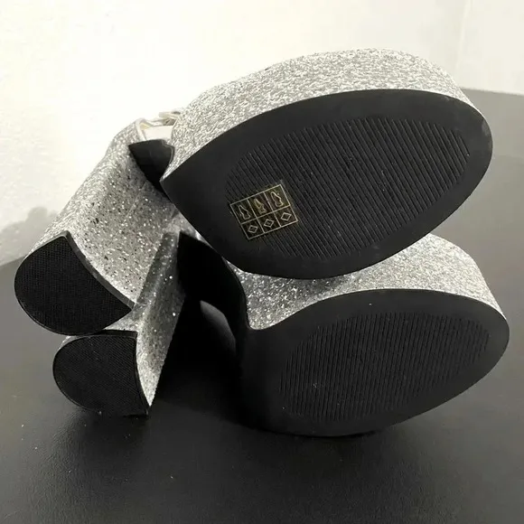New Dolls Kill Trick N Treatz Silver Glitter Mary Jane Heels Rave Disco Platform