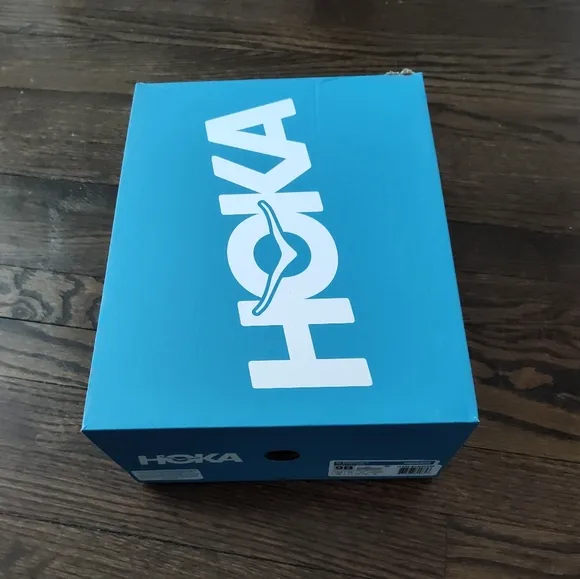 New!! HOKA Women's Girls Running Shoes Rincon 4 Shoes - Frost/Pink Size 9.5 NIB!