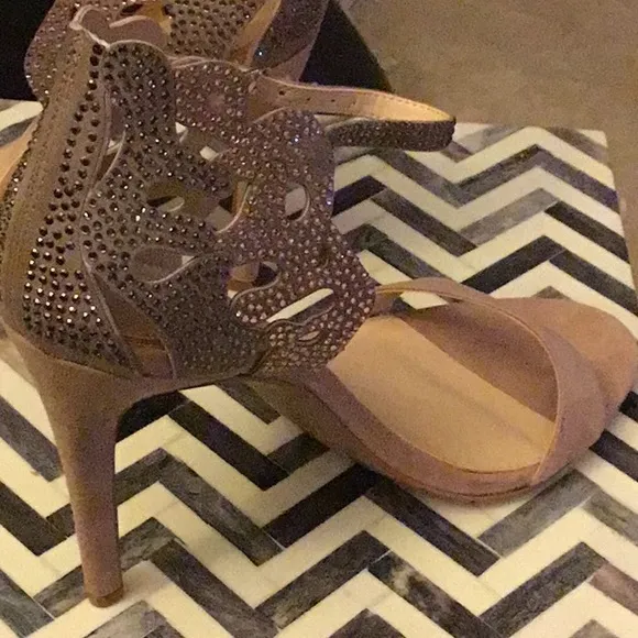New Jessica Simpson evening Gala heels 👠