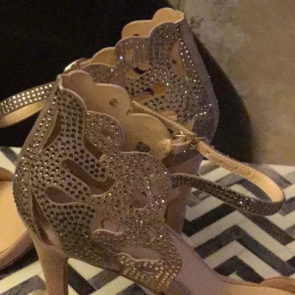 New Jessica Simpson evening Gala heels 👠