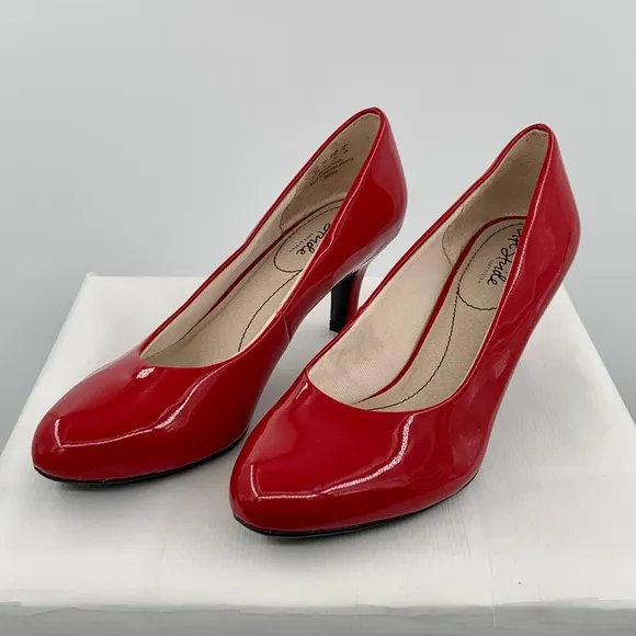 🌹New Listing🌹NWT Life Stride Parigi Women’s Red Patent Pumps Shoes