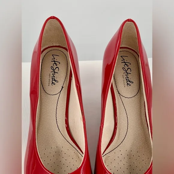 🌹New Listing🌹NWT Life Stride Parigi Women’s Red Patent Pumps Shoes