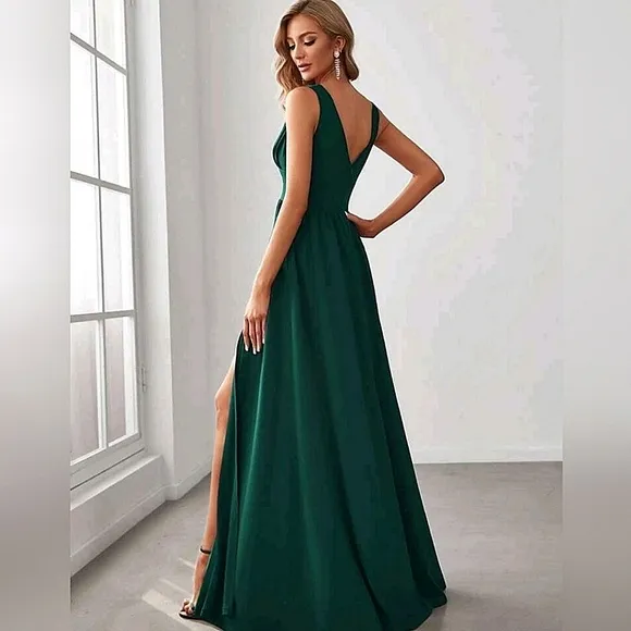 New Luxe Deep V Split Leg Maxi Dress Flowy Deep Green