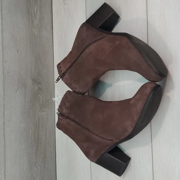 NEW Matisse Womens Stellah Suede Ankle Heels Booties shoes sz 10M