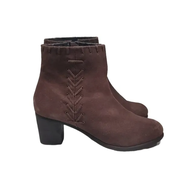 NEW Matisse Womens Stellah Suede Ankle Heels Booties shoes sz 10M