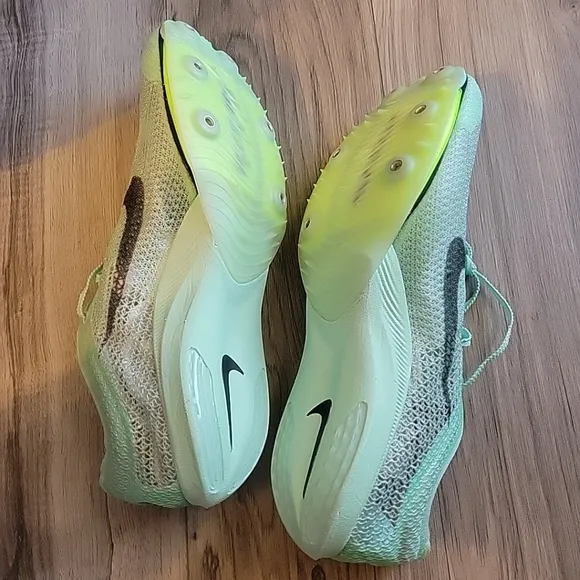 NEW Nike Air Zoom Victory Men Size 13 Green Volt Track Spikes‎ Shoes Running