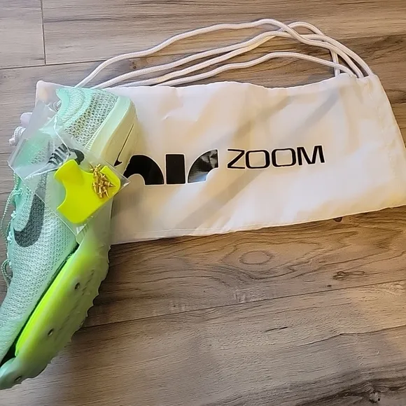 NEW Nike Air Zoom Victory Men Size 13 Green Volt Track Spikes‎ Shoes Running