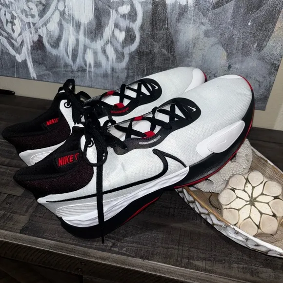 NEW Nike Renew Elevate III 3 Sz 18 Basketball Shoes White Black Gym Red DD9304