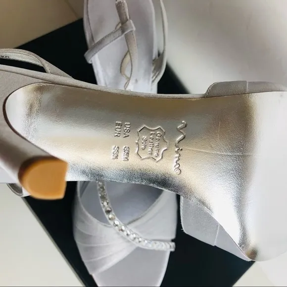 New Nina Silver Satin Rhinestones Slingback Size 8.5 Heel Dress Shoes